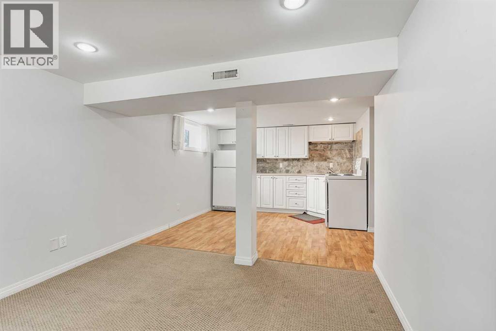 Single Family House Bungalow for Sale in   Street S Glendale Lethbridge 