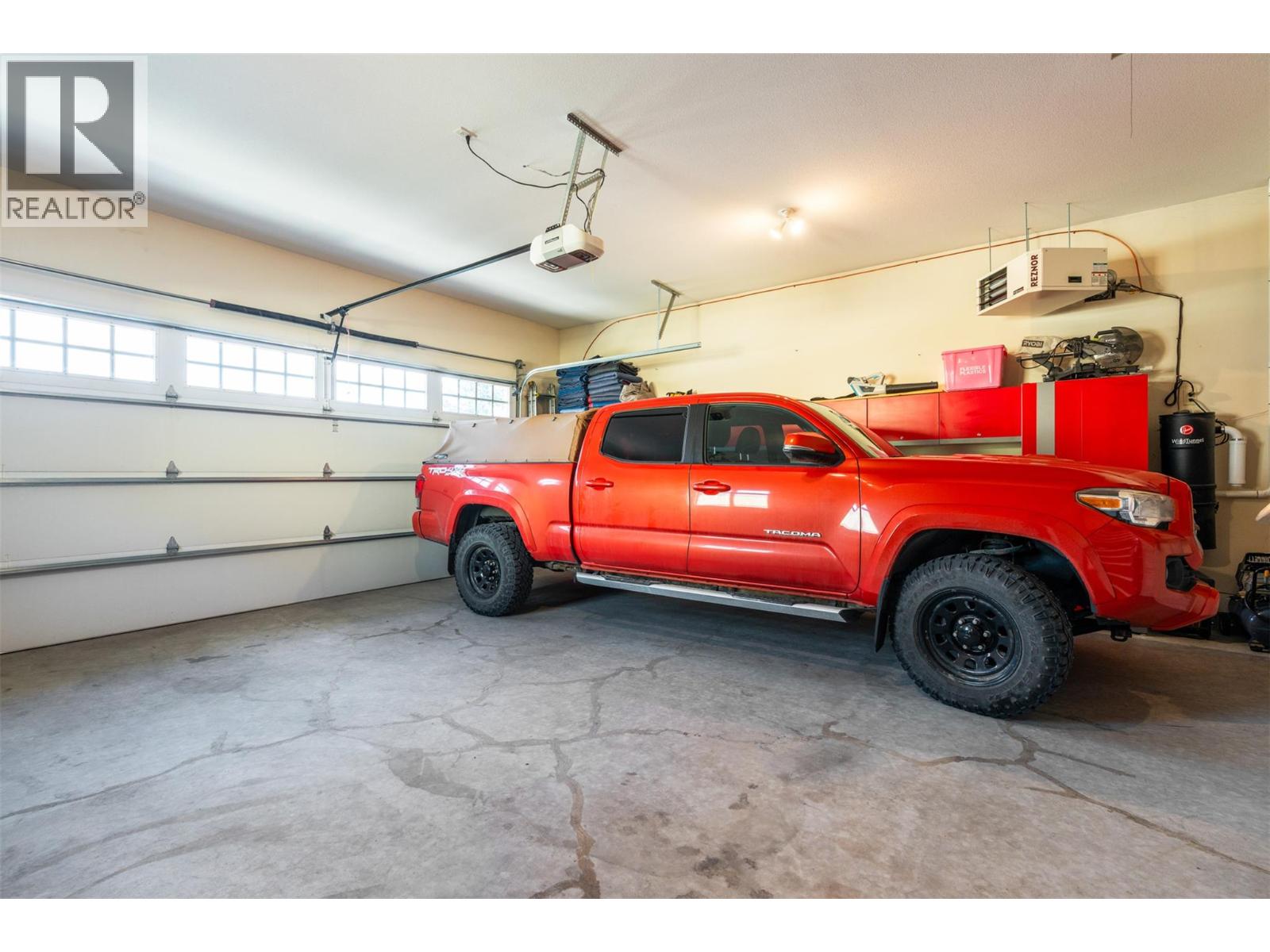  12983 Porter Drive, Lake Country