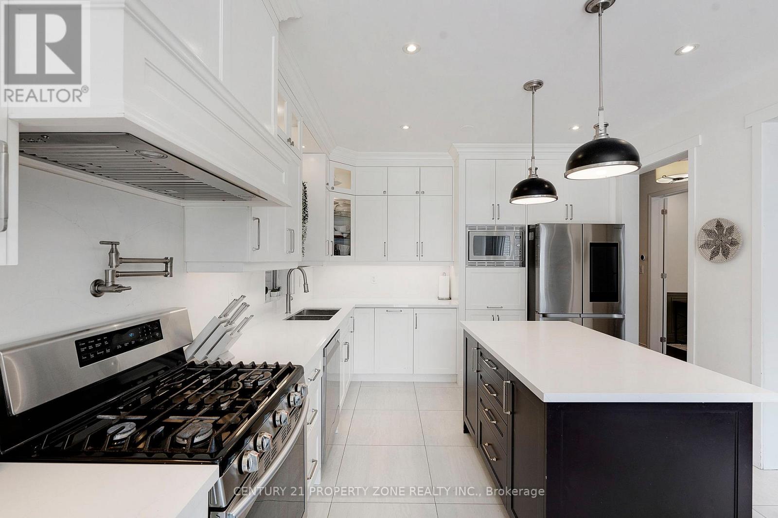 48 GIBBS ROAD — photo 20