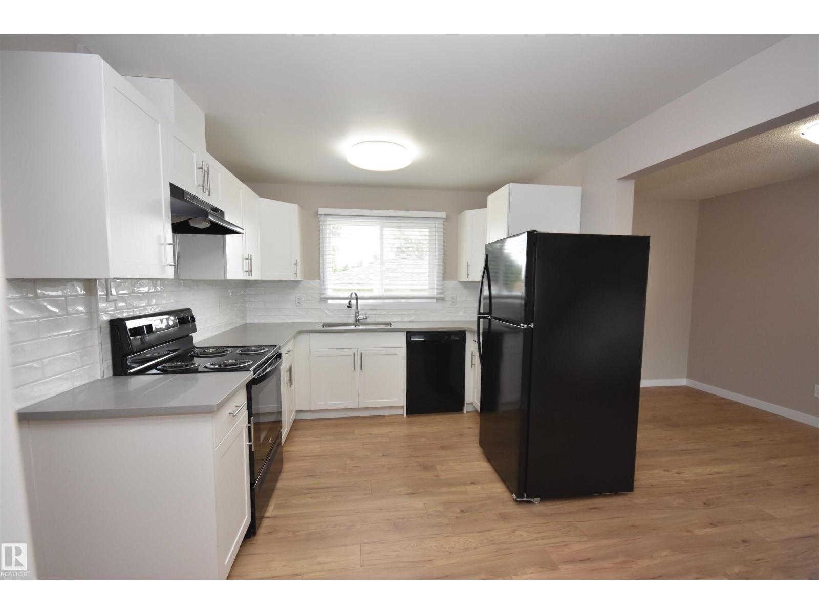 13527 70 ST NW - 15