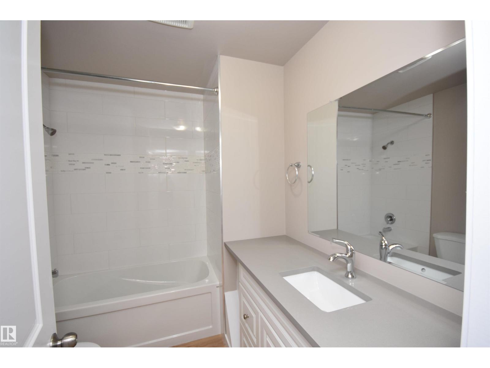13527 70 ST NW - 3