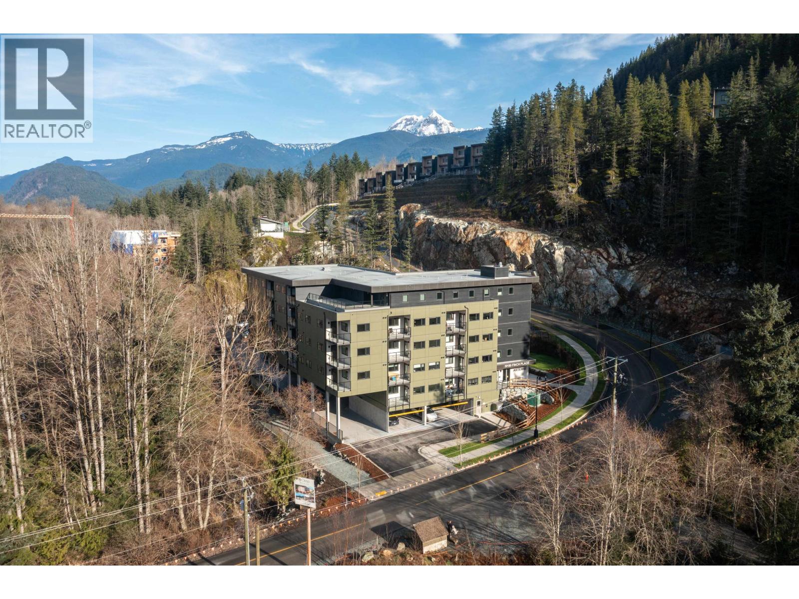 504 39180 FINCH PLACE, Squamish