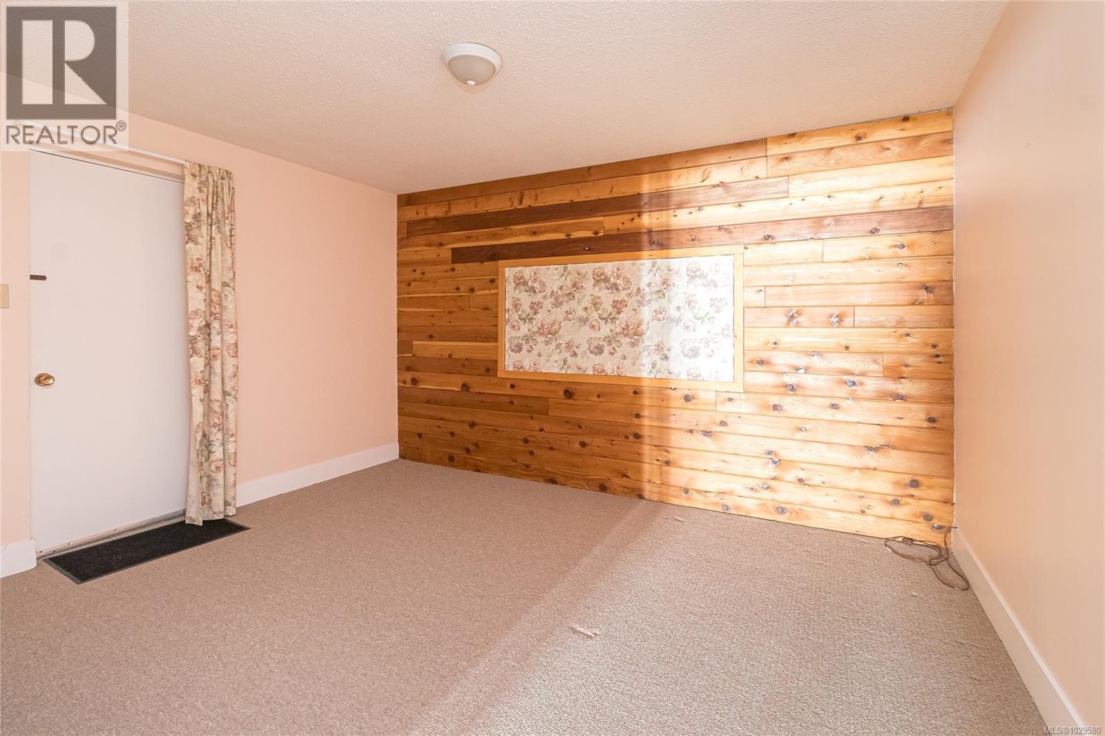 2615 Arbutus Rd - 42