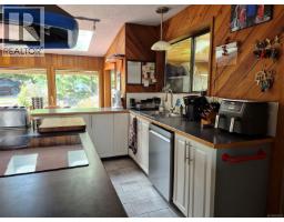 Kitchen - 5904 Garvin Rd, Union Bay, BC V0R3B0 Photo 14