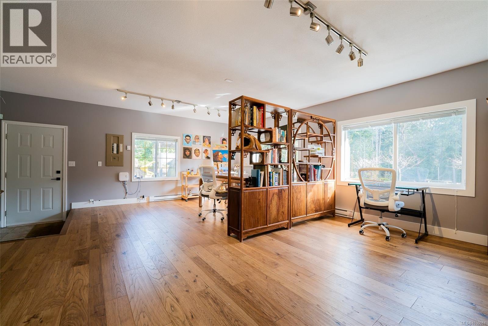 8225 SOUTHWIND DR - 51