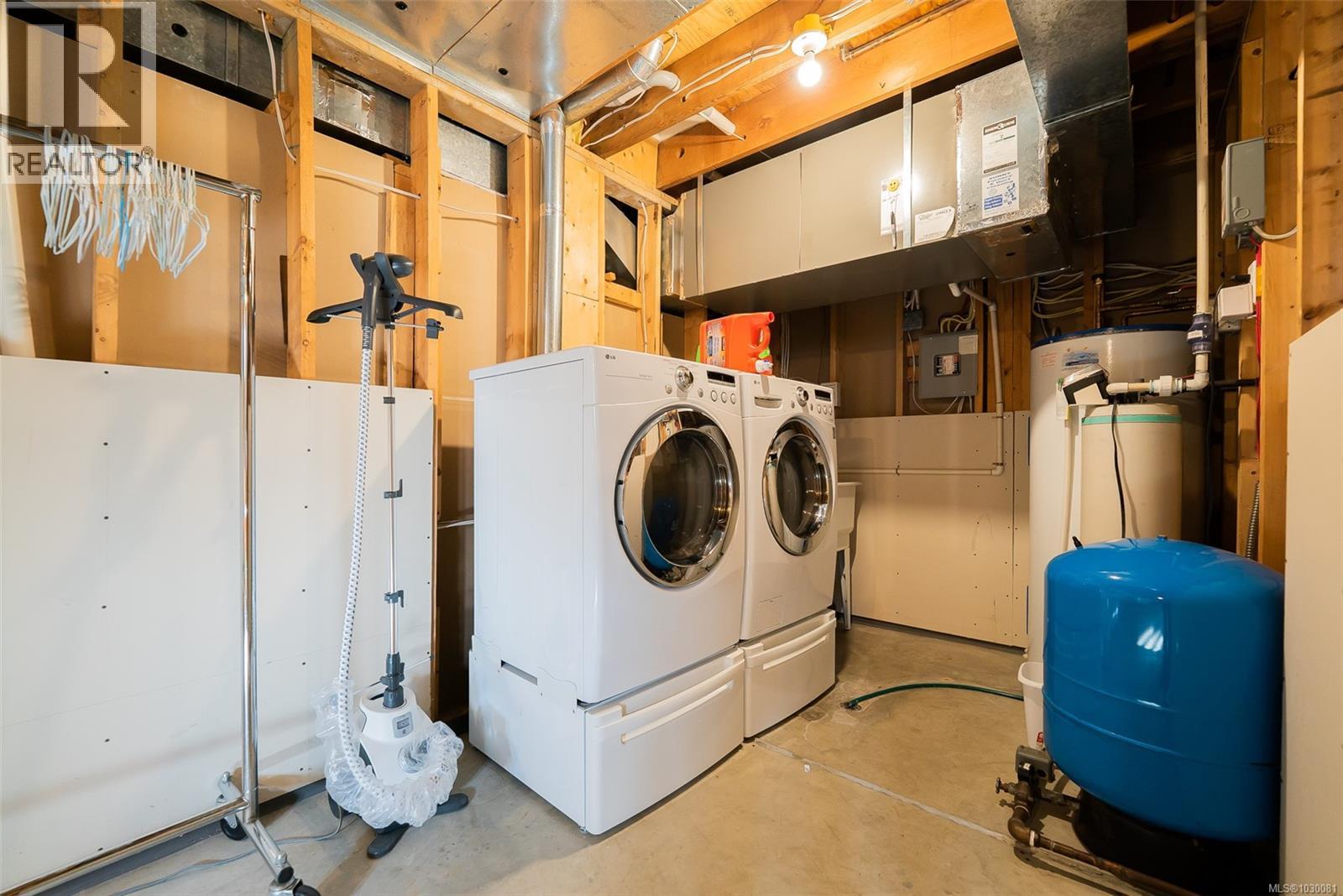 8225 SOUTHWIND DR - 53