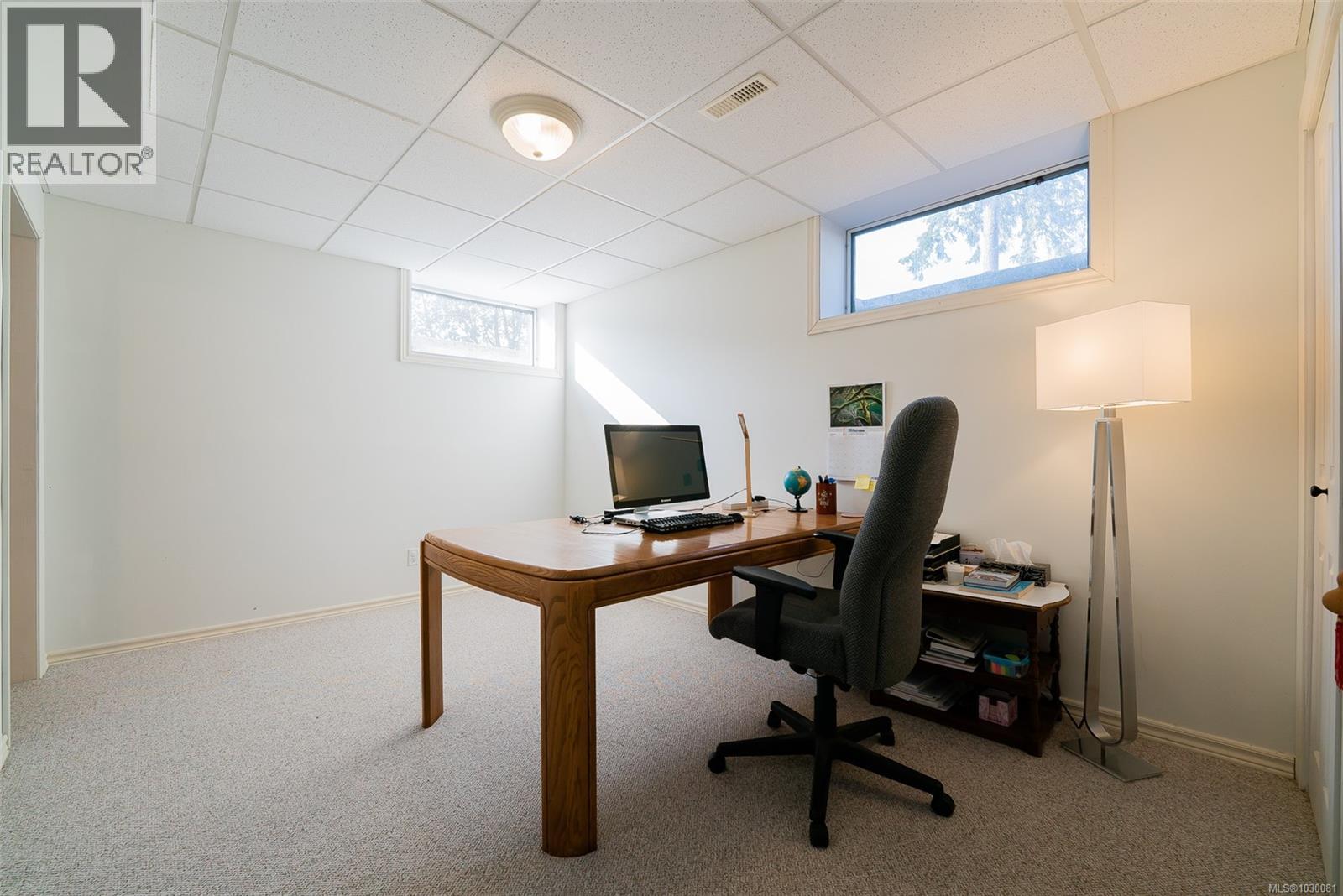 8225 SOUTHWIND DR - 54