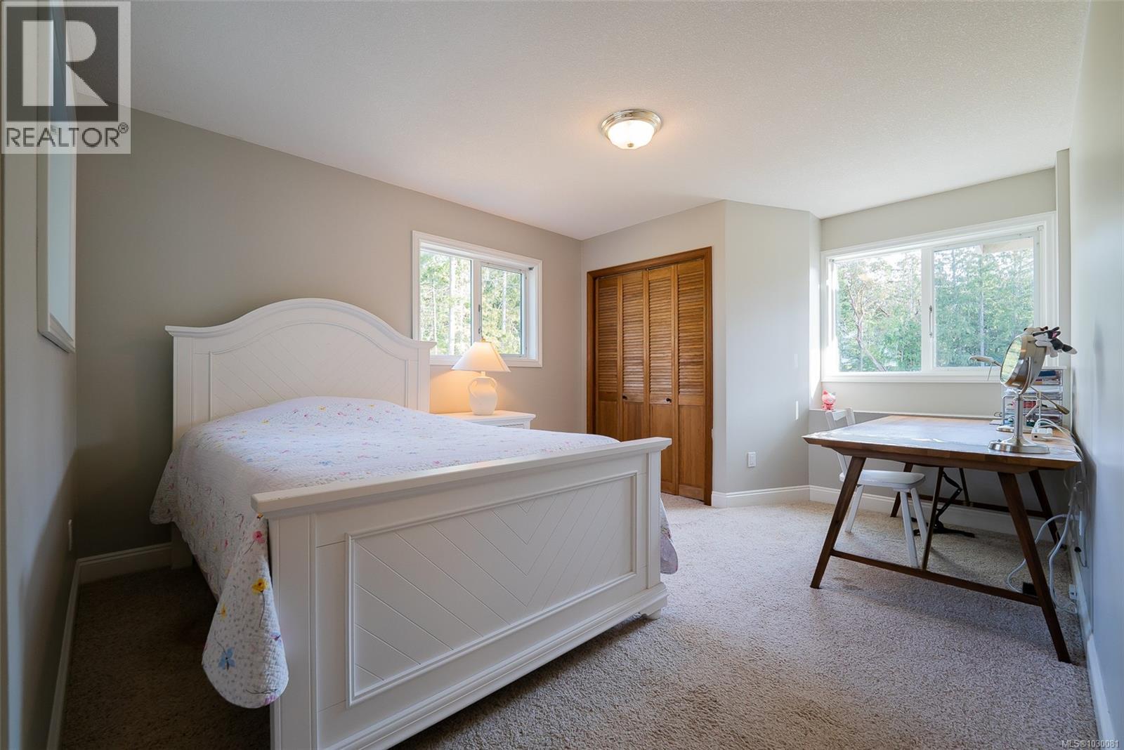 8225 SOUTHWIND DR - 76