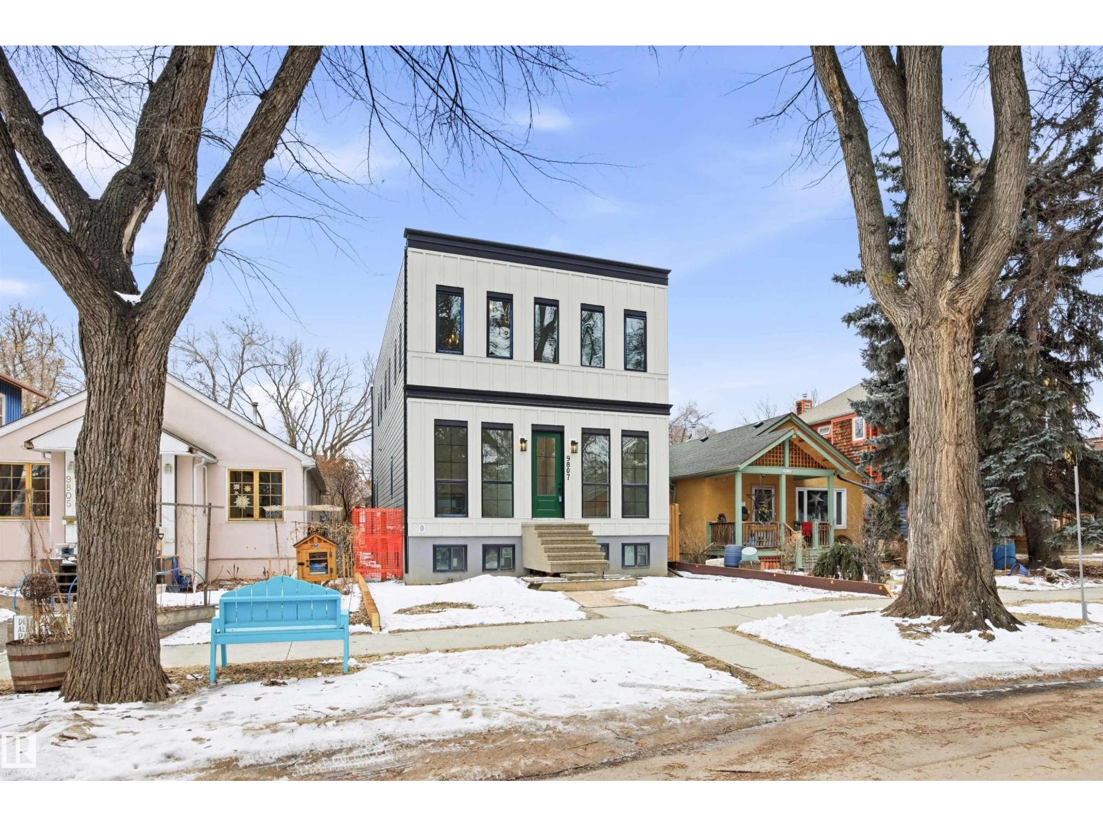 9807 90 AV NW, Edmonton