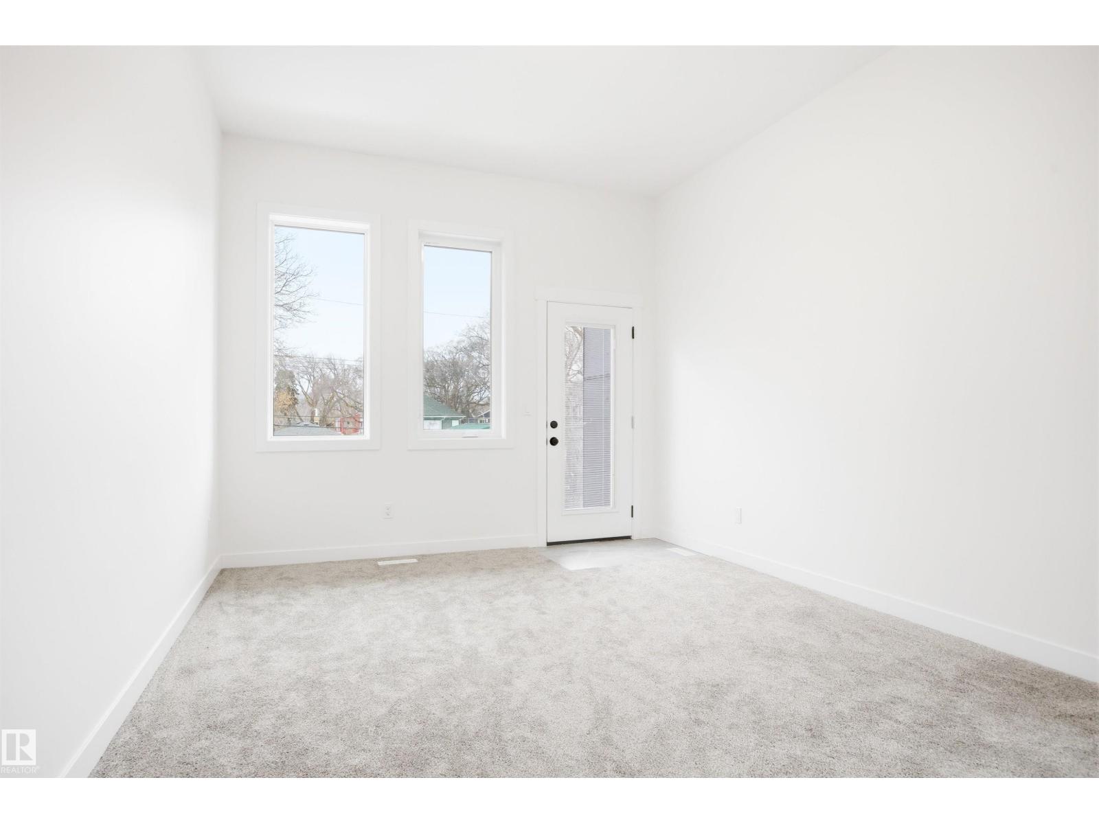 9807 90 AV NW, Edmonton