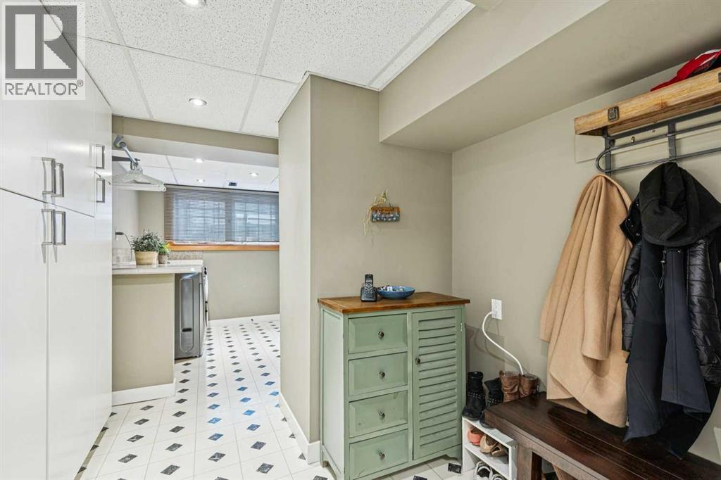 Single Family House Bungalow for Sale in  Vardana Place NW Varsity Calgary 