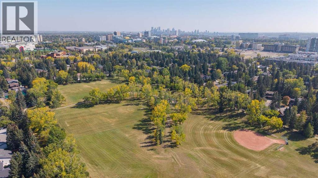 Single Family House Bungalow for Sale in  Vardana Place NW Varsity Calgary 