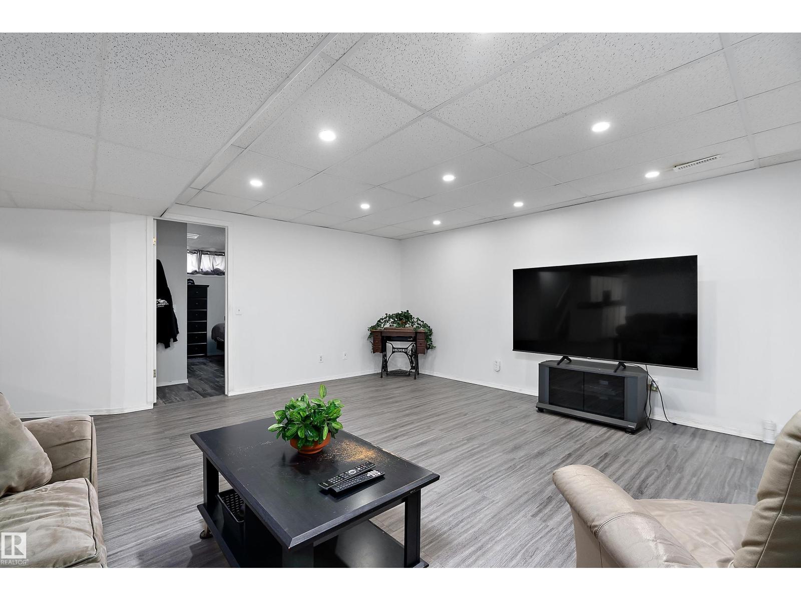 Single Family House Bungalow for Sale in  A AV NW Edmonton 