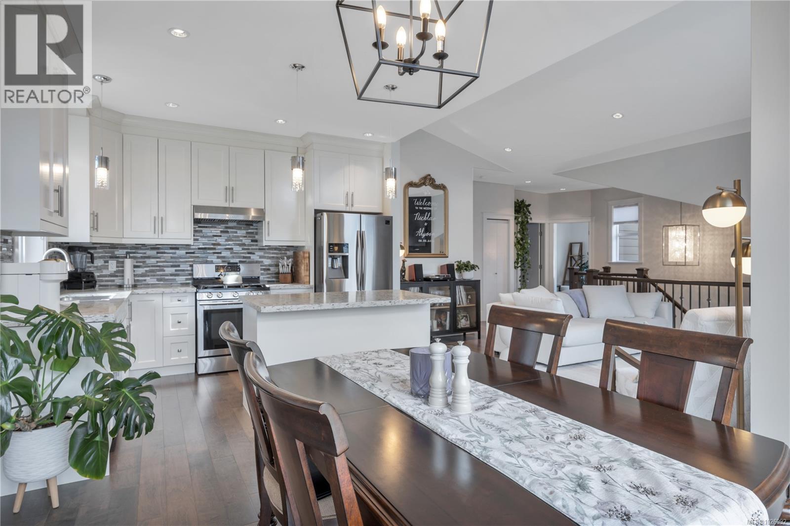 5757 Linyard Road - photo 2