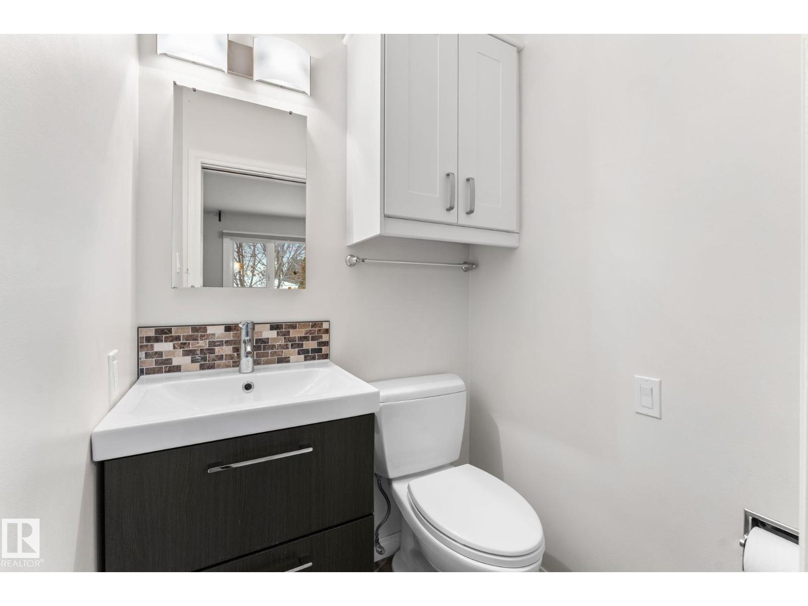 11712 48 AV NW, Edmonton