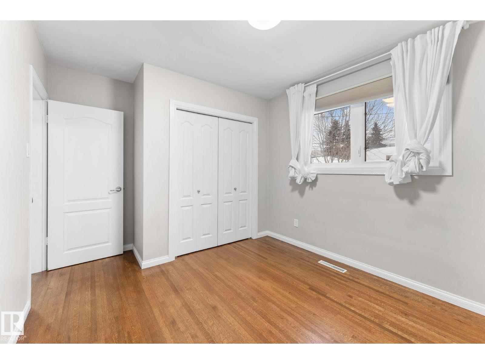 11712 48 AV NW, Edmonton