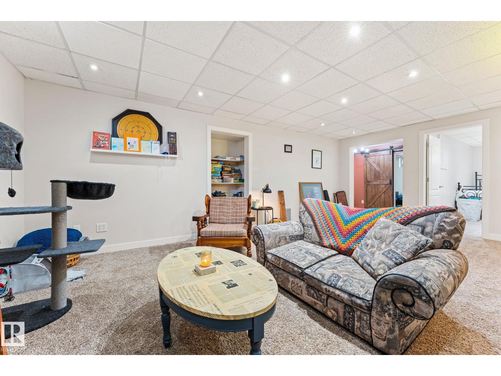 11712 48 AV NW, Edmonton