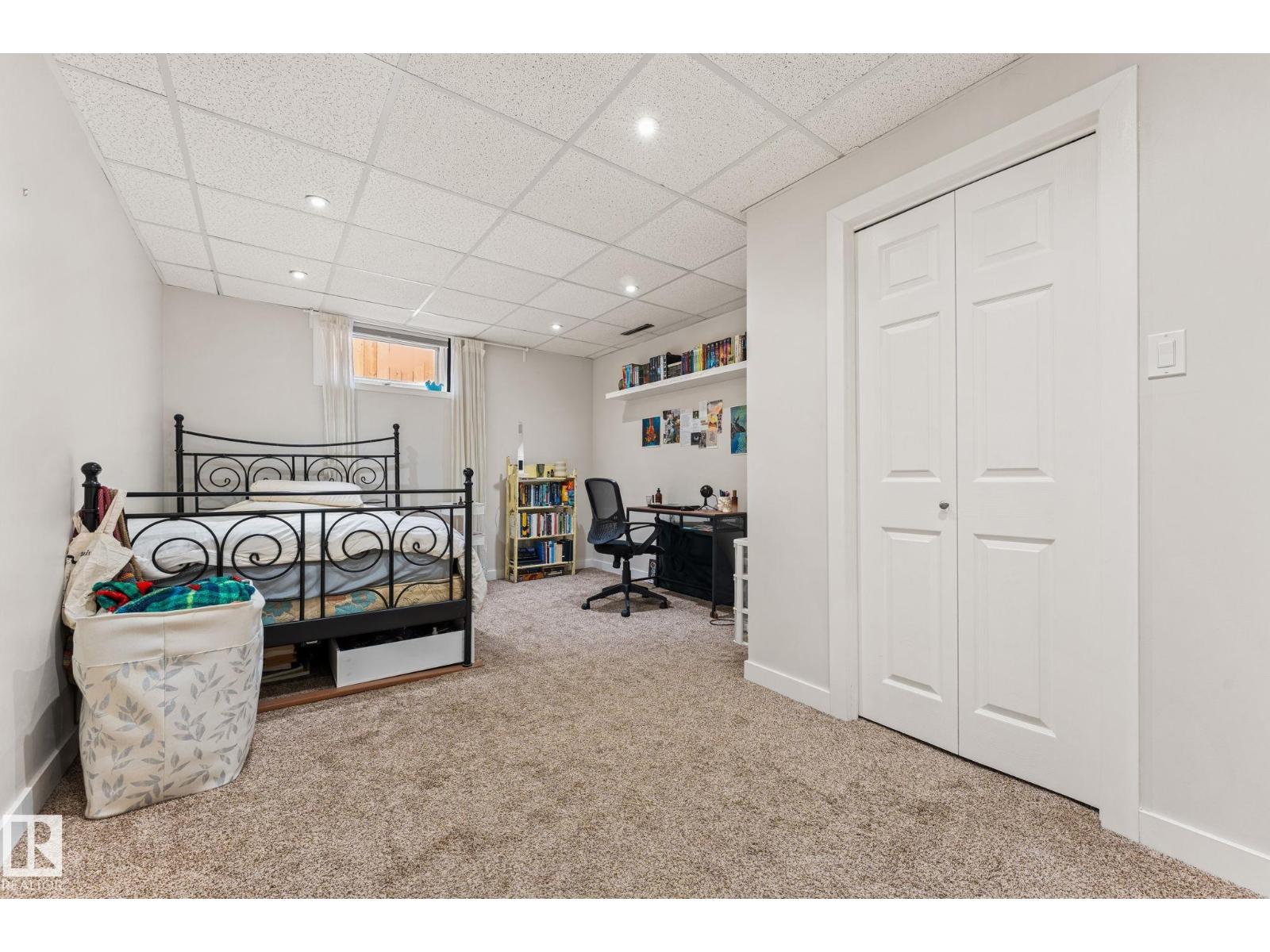 11712 48 AV NW, Edmonton