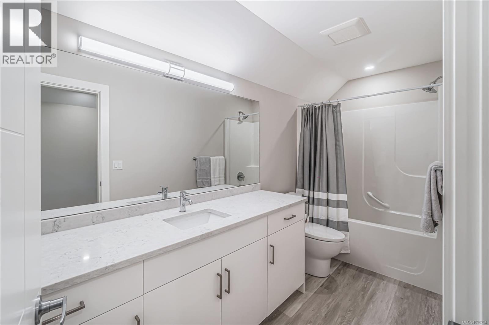 739 BRIARWOOD DR - 30