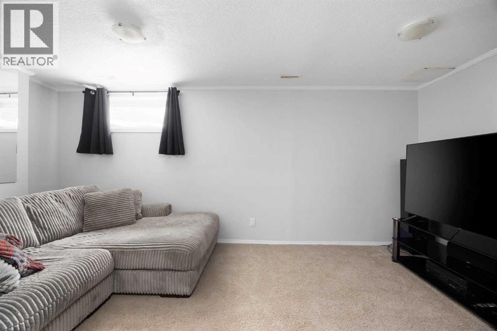 
          209 Pickles Crescent
            <br/>
            <span>Fort McMurray</span>
            , 
            <span>AB</span>
             <span>T9K2T7</span>
         - Photo 10