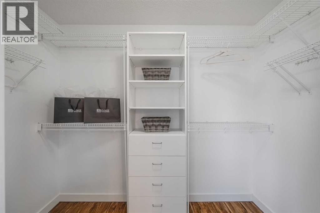 Single Family House for Sale in  Springbank Boulevard SW Springbank Hill Calgary 