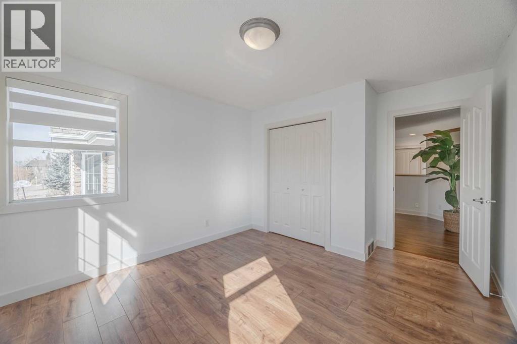 Single Family House for Sale in  Springbank Boulevard SW Springbank Hill Calgary 