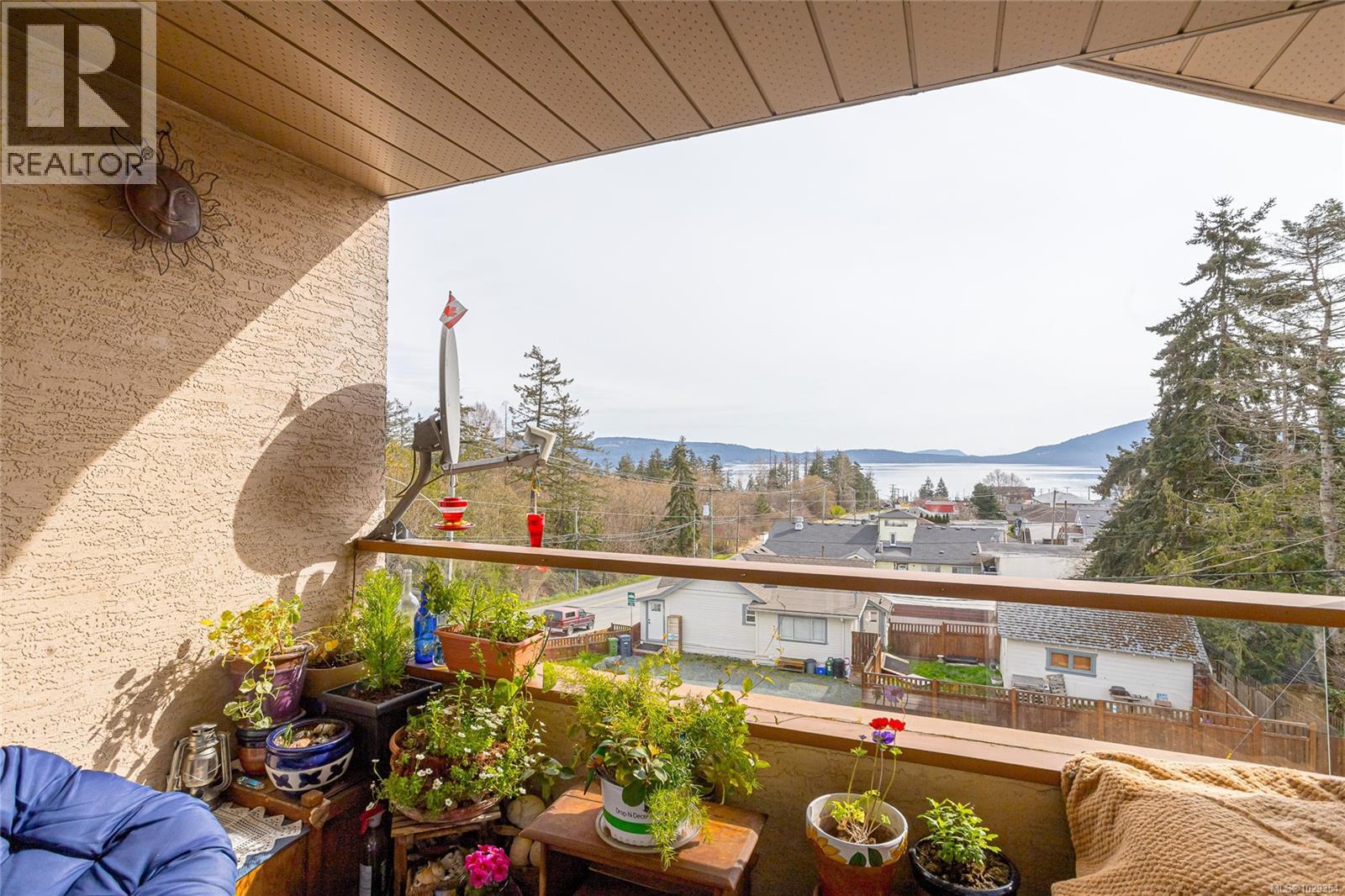 #7 8150 ARTHUR ST - 6