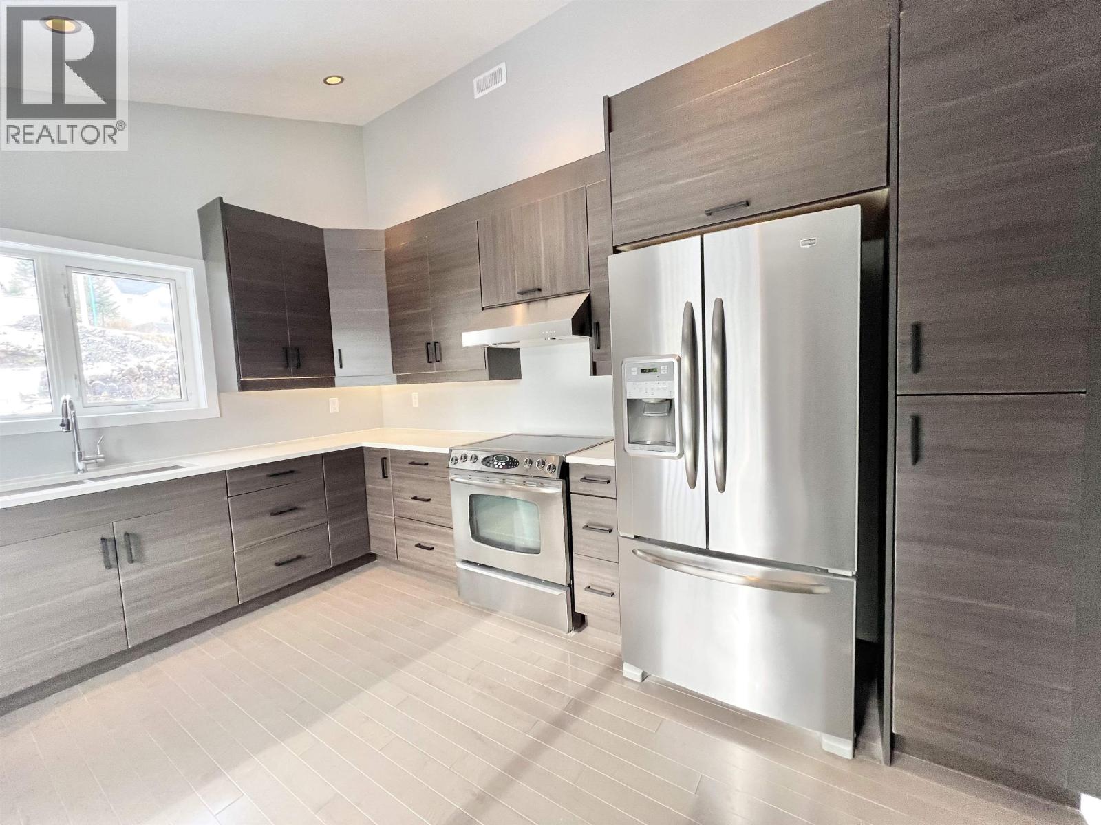 1625 E 7 AVENUE - 16