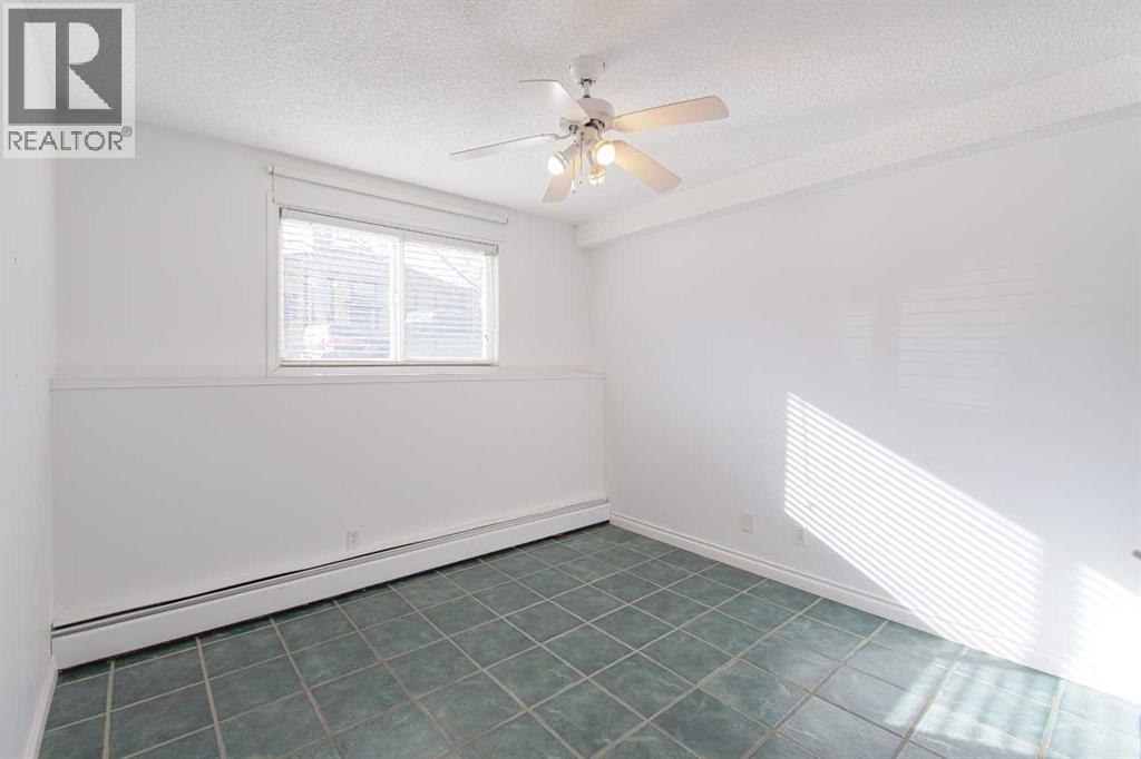 4, 104 Sabrina Way SW photo 3