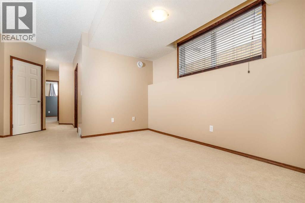 
          36 johns Street
            <br/>
            <span>Red Deer</span>
            , 
            <span>AB</span>
             <span>T4P4C8</span>
         - Photo 19