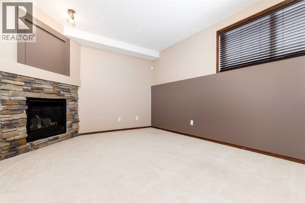 
          36 johns Street
            <br/>
            <span>Red Deer</span>
            , 
            <span>AB</span>
             <span>T4P4C8</span>
         - Photo 8