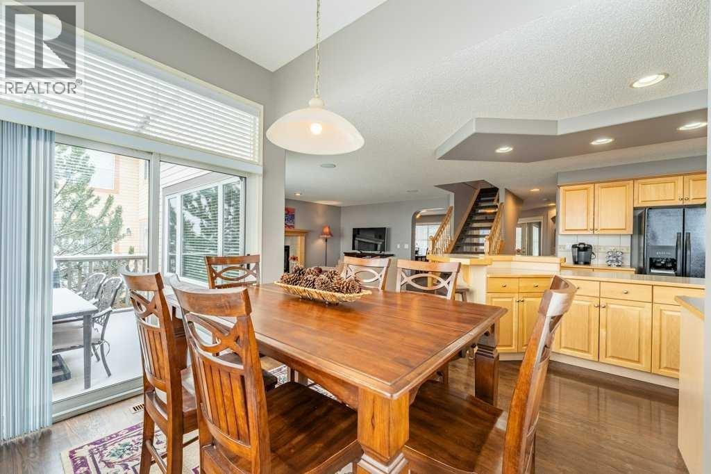 Single Family House for Sale in  Springbluff Boulevard SW Springbank Hill Calgary 