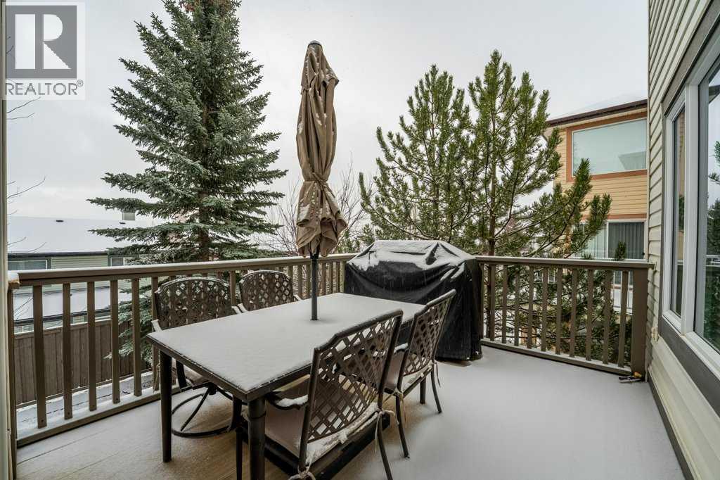 Single Family House for Sale in  Springbluff Boulevard SW Springbank Hill Calgary 