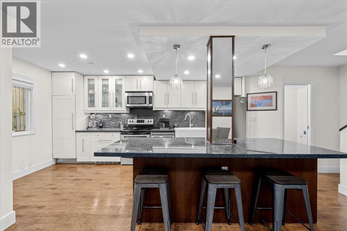 44 1240 FALCON DRIVE, Coquitlam