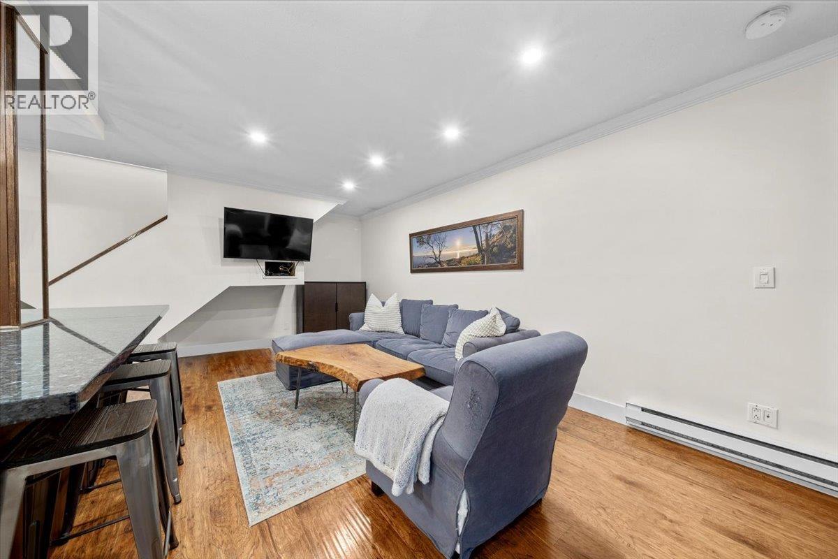 44 1240 FALCON DRIVE, Coquitlam