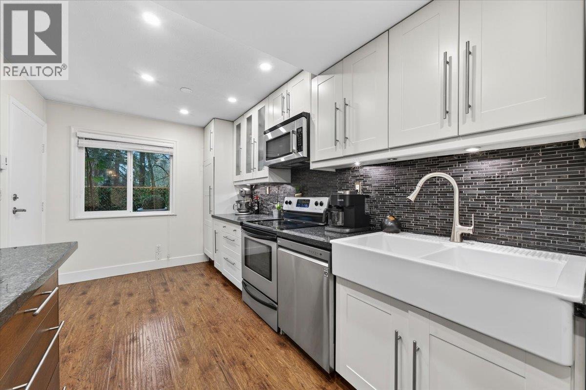 44 1240 FALCON DRIVE, Coquitlam