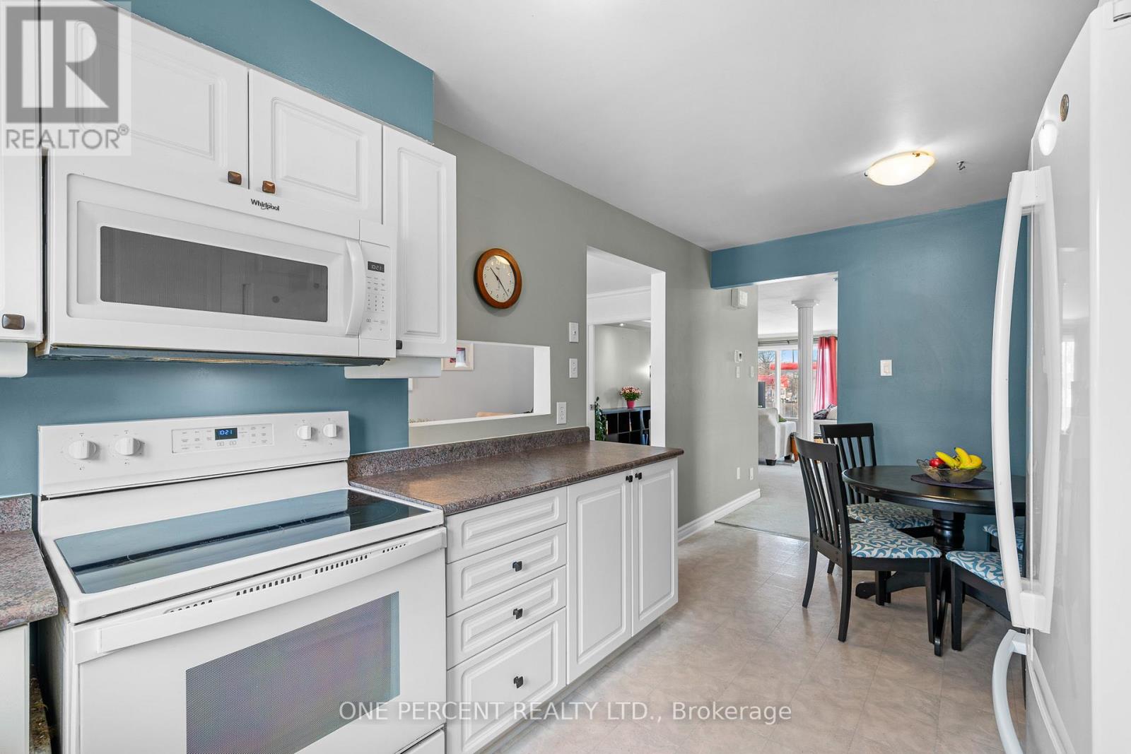 30 MAPLEHURST AVENUE - 23