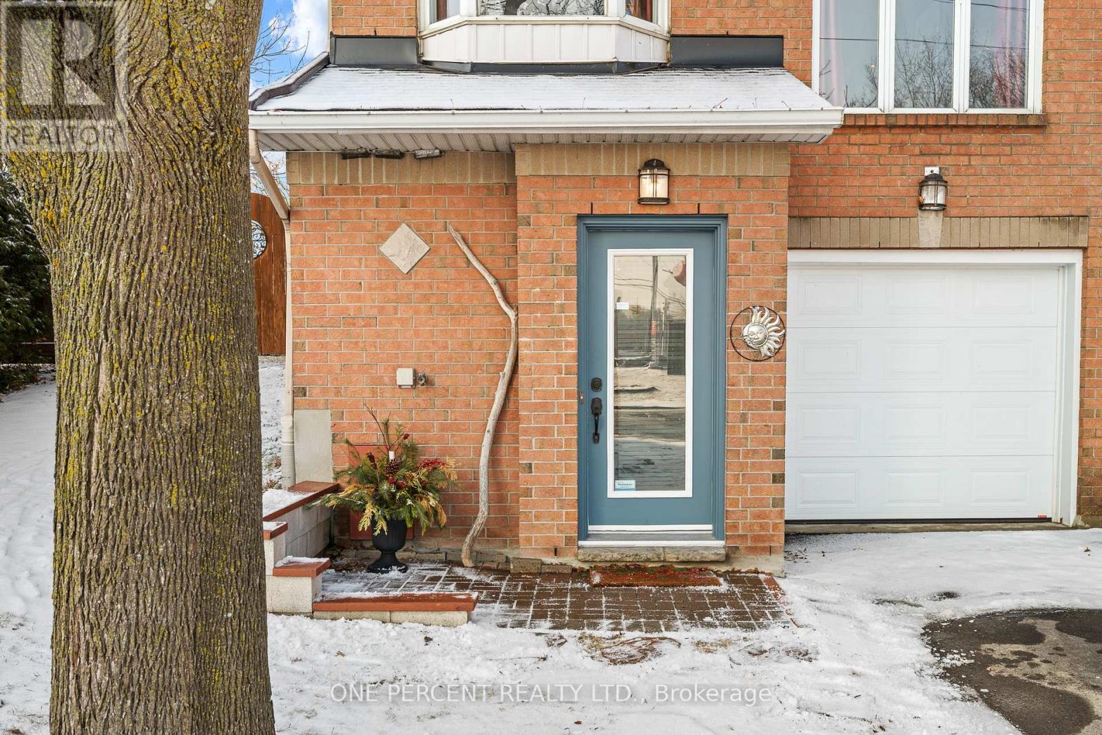 30 MAPLEHURST AVENUE - 3