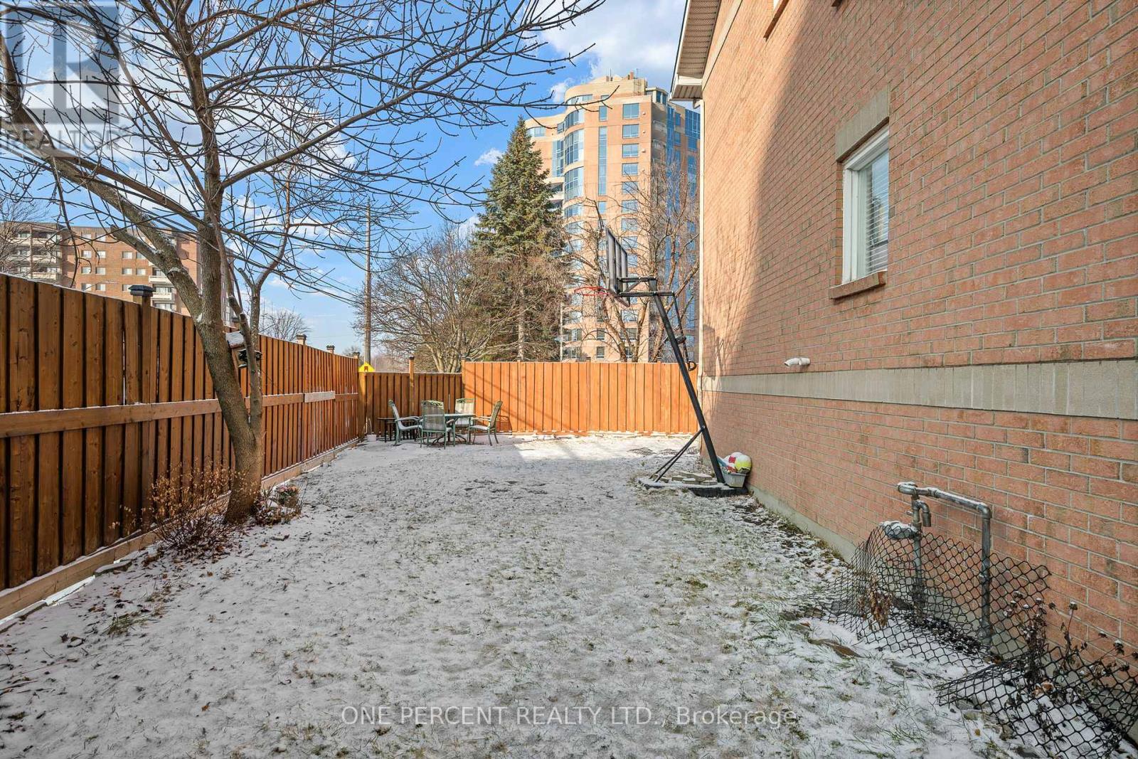 30 MAPLEHURST AVENUE — photo 38