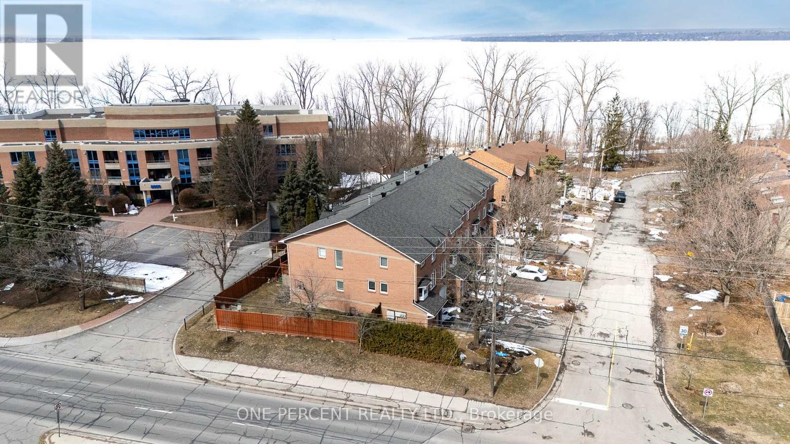 30 MAPLEHURST AVENUE — photo 39