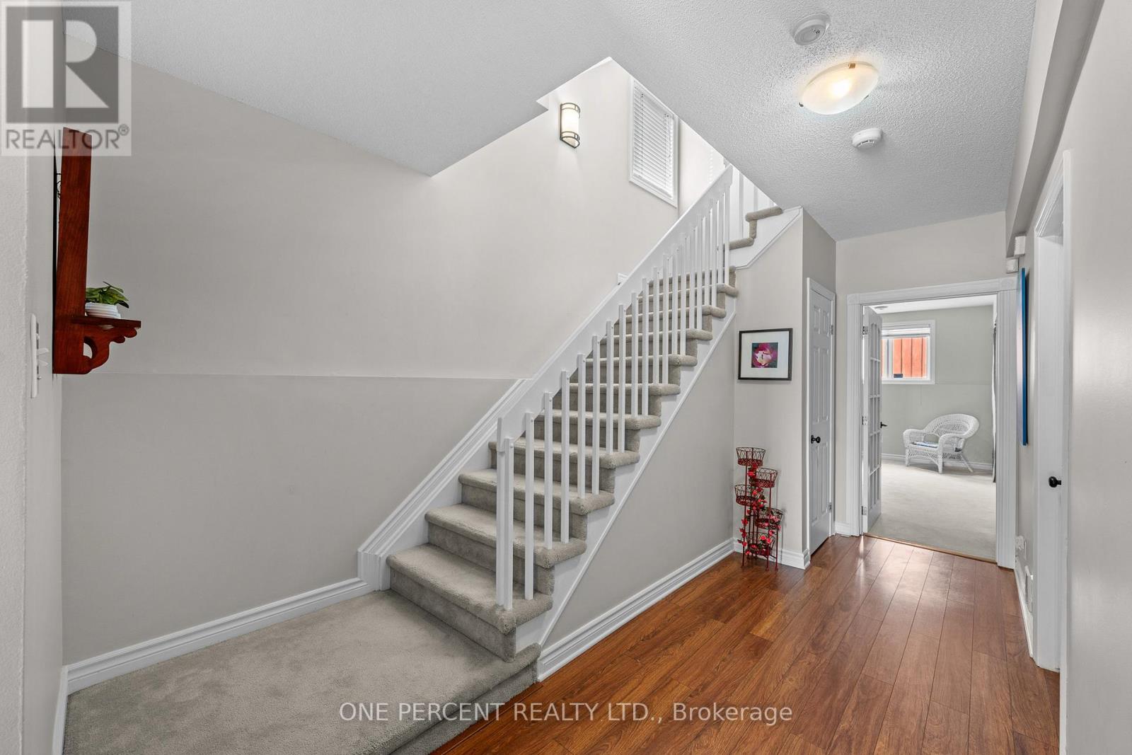 30 MAPLEHURST AVENUE - 7