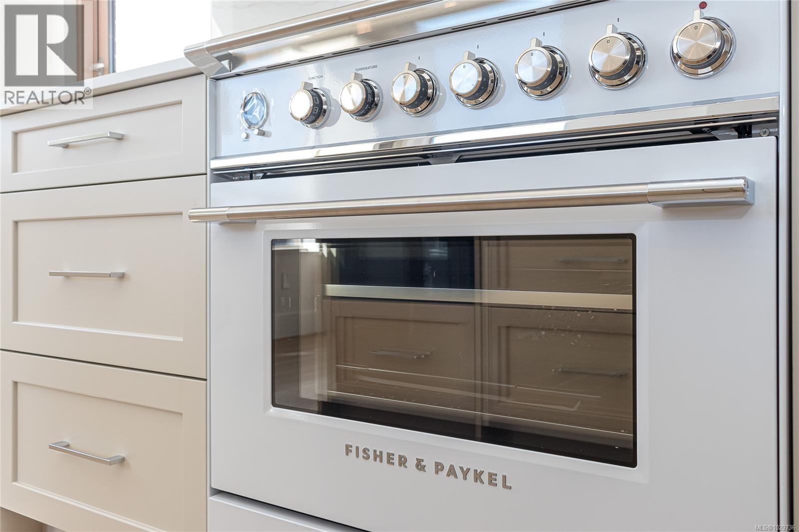 504 630 Montreal Street, Victoria