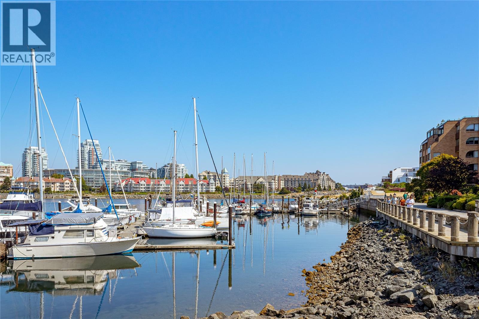 504 630 Montreal Street, Victoria