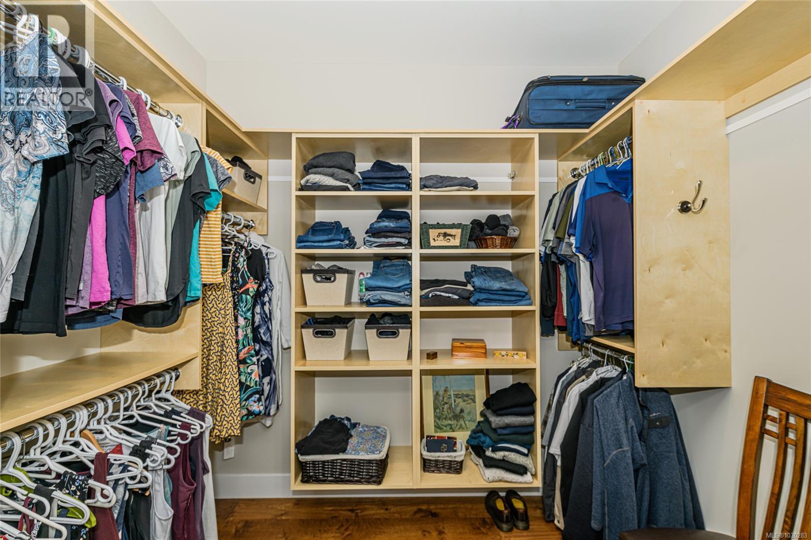 7375 LAKEFRONT DR - 38