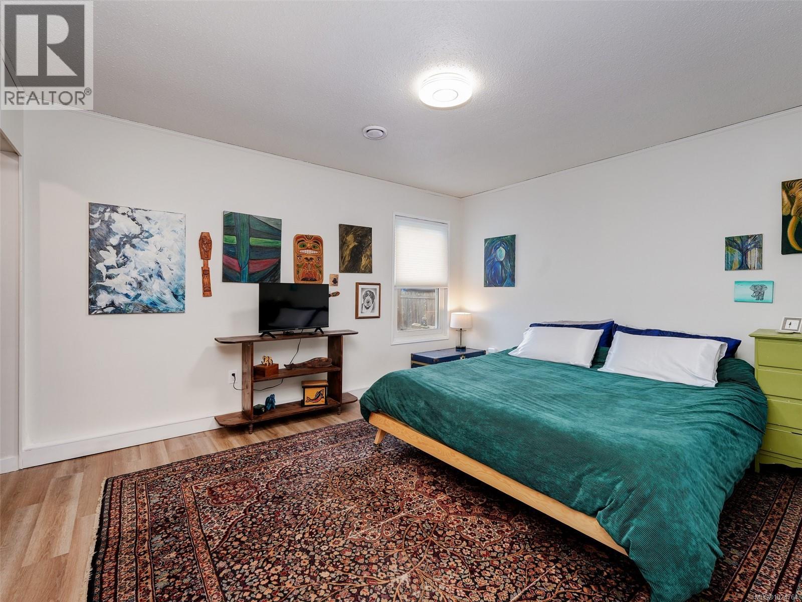 867 MCKENZIE AVE - 9