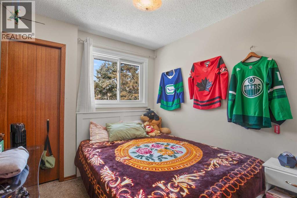 Single Family House for Sale in  Greig Drive Glendale Red Deer 