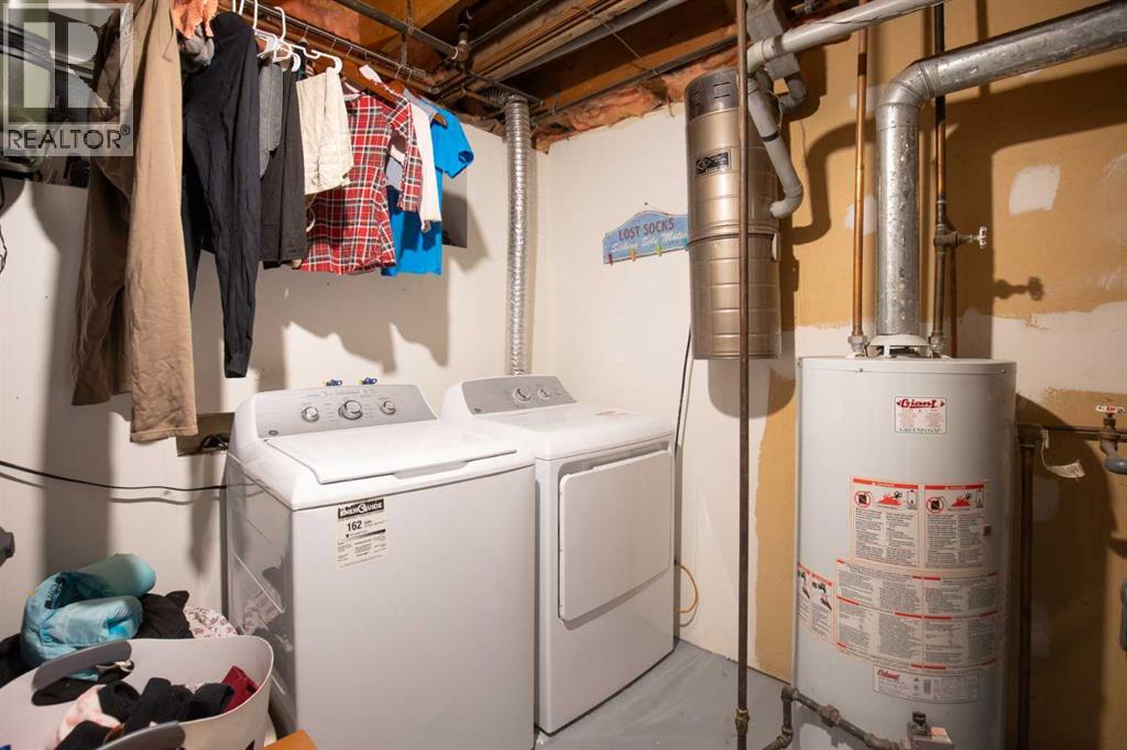 Single Family House for Sale in  Greig Drive Glendale Red Deer 