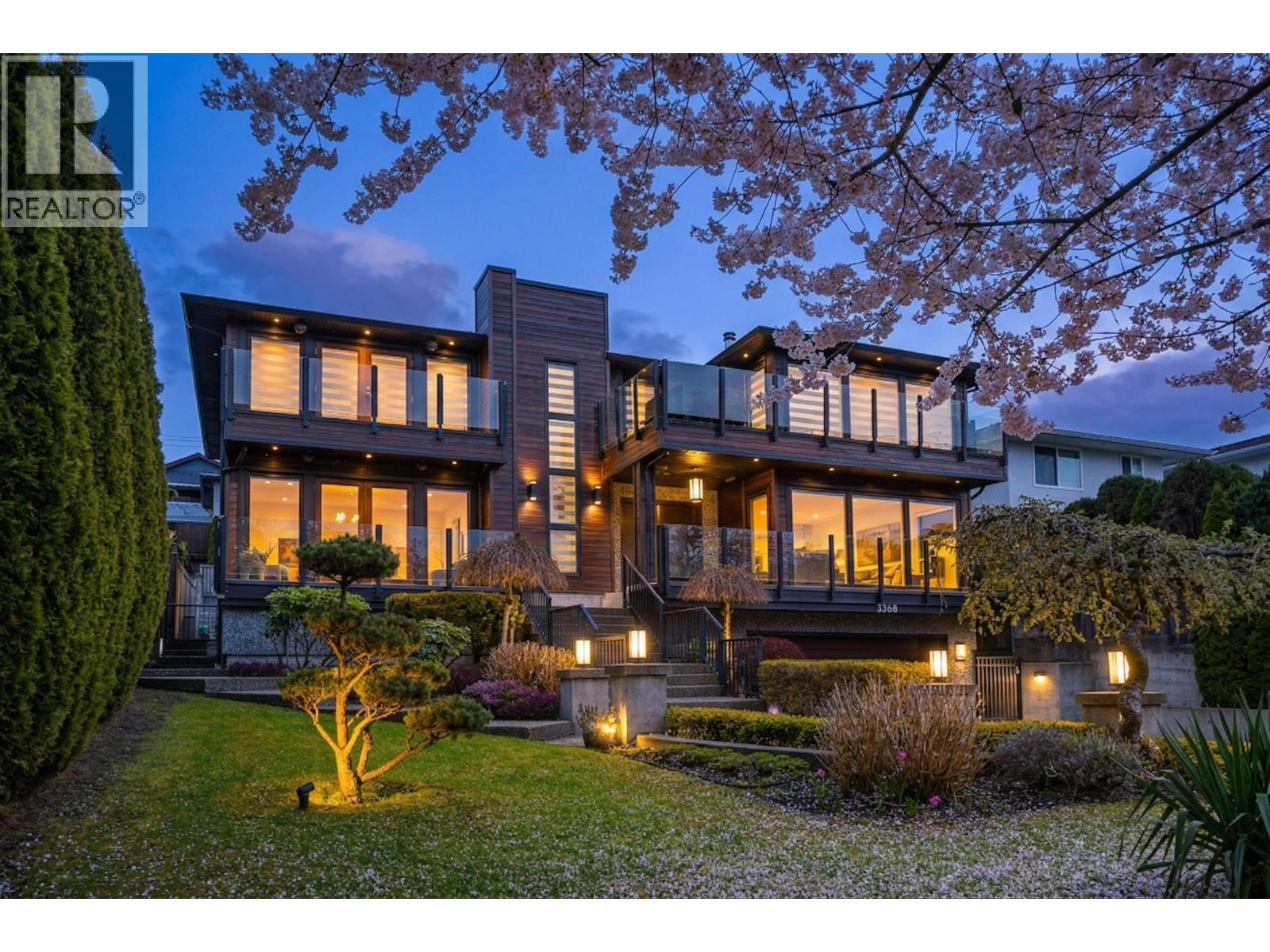 1068 HOLDOM AVENUE, Burnaby