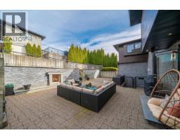 1068 Holdom Avenue, Burnaby, BC V5B3V6 Photo 36