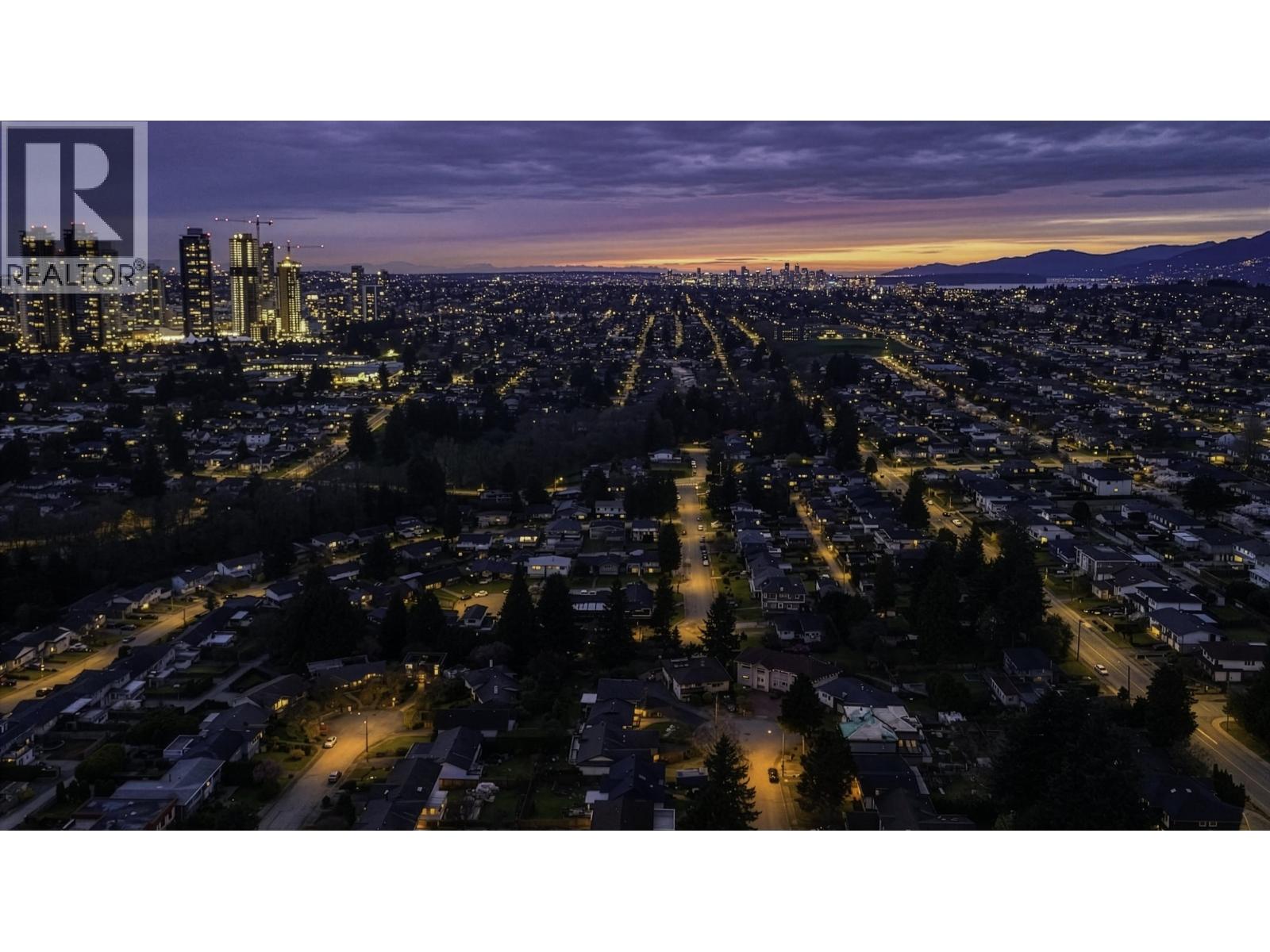 1068 HOLDOM AVENUE, Burnaby